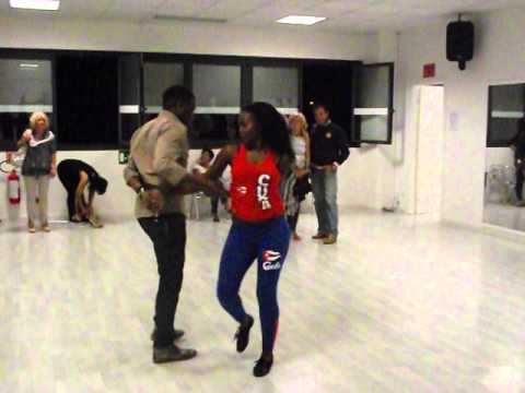 SALSA CUBANA YULI MONTES y LUIS CAMINO improvvisazione
