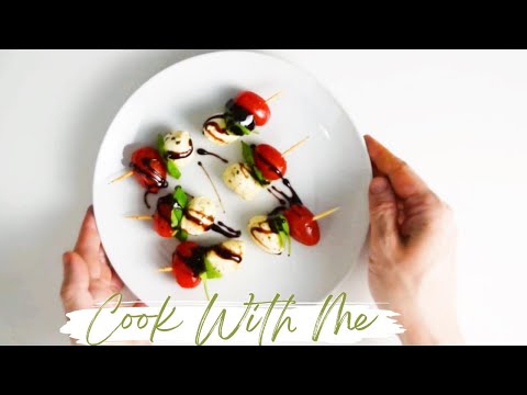 Easy Caprese Bites Recipe #caprese #appetizerrecipes #easyrecipe