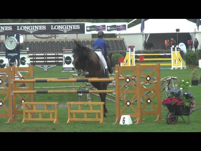 Mother of this frozen embryo is the 7 years old Belgium Champion Chloe van Kapelhof with rider Penelope Leprevost.