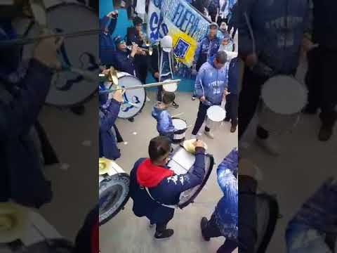 "HINCHAS DE ALVARADO EN TEMPERLEY, primera nacional" Barra: La Brava &bull; Club: Alvarado