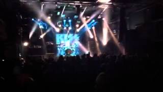 Video KISS FOREVER BAND drum solo