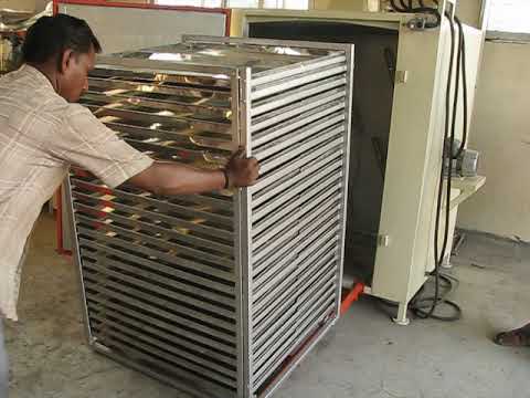 Working Process of Tray Dryer