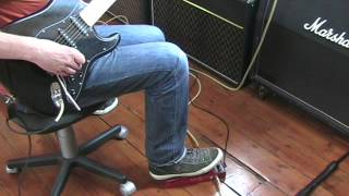 Video thumbnail for Brian May Red Special Pedal by Digitech by blondegraemey