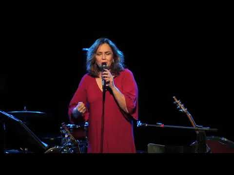 Jane Duboc e Bianca Gismonti - "The Angel" (Egberto Gismonti/Jane Duboc)