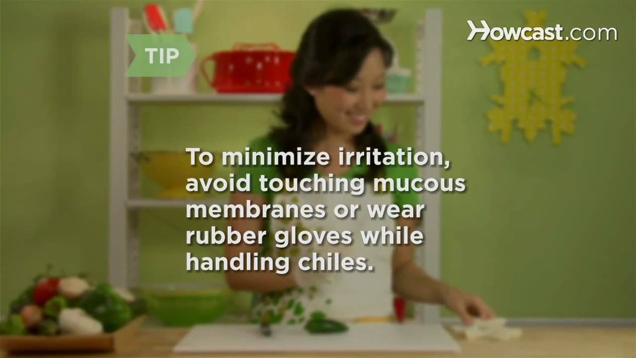 How to Cut a Chile Pepper