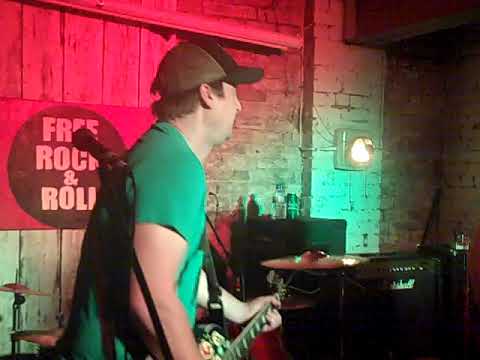 The Crash Mats - Chucklevision / Get Me Off This Ride