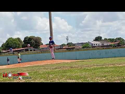 Lanzador de la EBM Altamira, Estheiner Vásquez, Estadio Heres de Ciudad Bolívar. 11/10/2025.