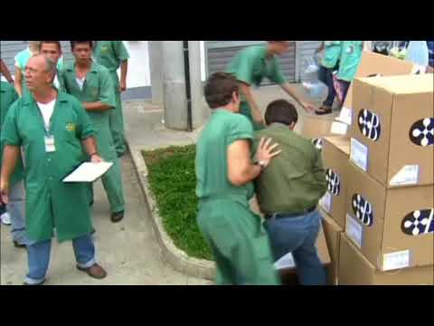 Belíssima - Alberto Da Um Soco Em Cemil