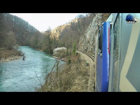 GM 64-1125-5 & IR366-1"Harghita" Brașov-Budapest Keleti in Defileul Crișului Repede Canyon