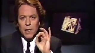 Robert Palmer - Guest VJ on MTV (Jan 1986)