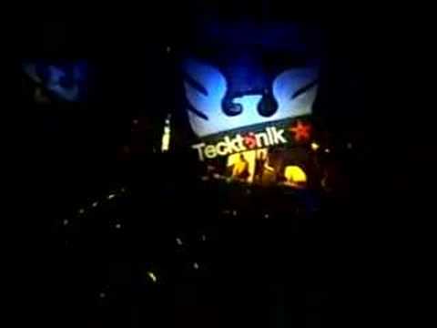 Zany vs deepack  au metro