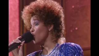 Whitney Houston, Luther Vandross, Dionne Warwick, Stevie Wonder LIVE   Thats What Friends Are For