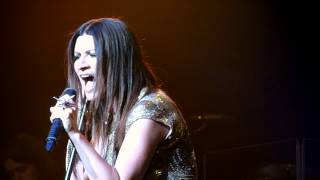 Laura Pausini - Resta in ascolto/Escucha atento Live in London 22/05/2012 Inedito World Tour