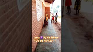 Download lagu MALAWI 🇲🇼 AFRICA Young girl walks for the first time! mp3