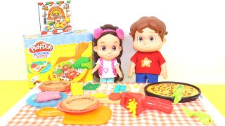 MARIA CLARA E JP PREPARANDO AS SUAS PIZZAS PREFERIDAS