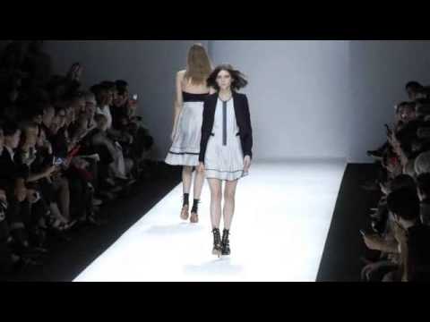 Vanessa Bruno Spring-Summer/2013 ©Showbit.com