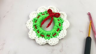DIY Crochet Christmas Wreath Keychain Tutorial | Easy Holiday Gift Idea