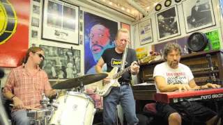 Eric Lindell- That's Why I'm Crying (Louisiana Music Factory- Wed 5/2/12)