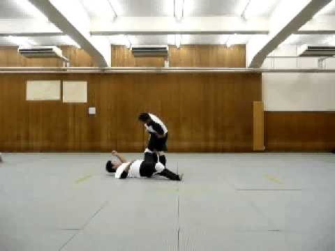 2010年1月11日　練習動画「片足タックル」