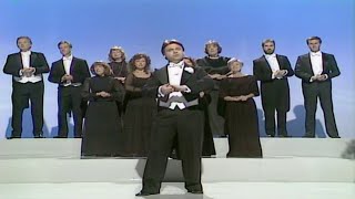 Status Quo - What You&#39;re Proposing ,Sung By The Pavarotti Choir - Hale &amp; Pace 2-10 1988