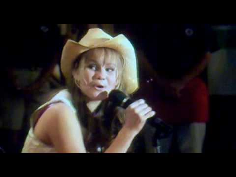 Bailey singt bei Zack und Cody an Board