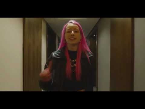 Young Leosia - Szklanki ale to Baila Ella