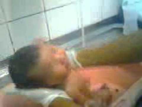 adryan primeiro banho.3gp