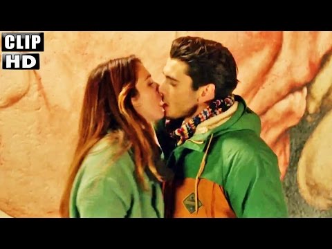 Perdiendo El Norte Clip 2015 Español