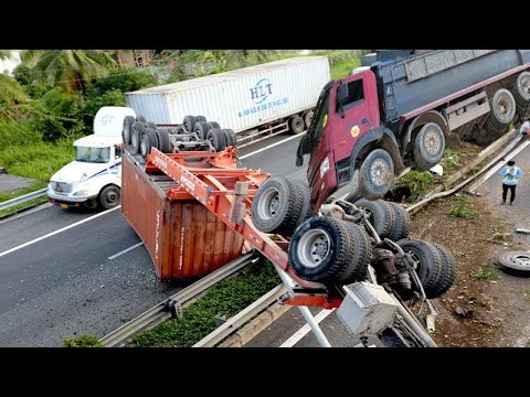 20 World's Dangerous Truck, Crane Operator Fails - Heavy Equipment Disaster - Total idiots VS Truck