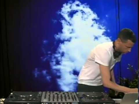 Lovebirds - RTS.FM.080911