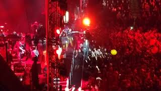 Nick Cave in the crowd, and Stagger Lee