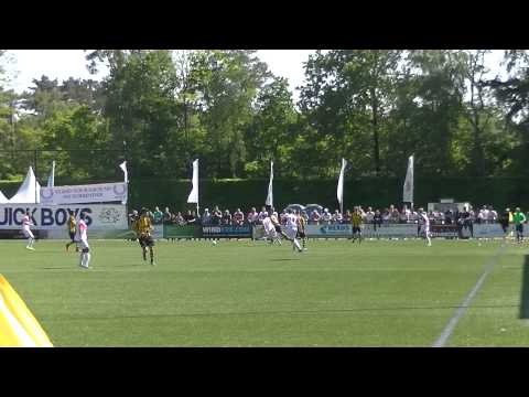 Play-offs DVS'33 - Quick Boys ( 0-1 ) 17-5-2014 | Vrije bal Quick Boys