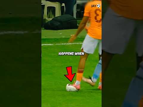 When a footballer uses the wrong ball 💀
