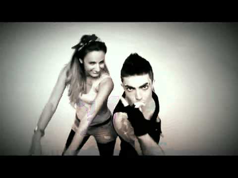 Tus Feat.Eleanna Azouki-Xorepse Moromou!(Official Video Clip)2011 SONG NEW!!