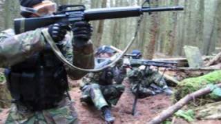 preview picture of video 'Airsoft Defending the Base  Section8 14/02/10'