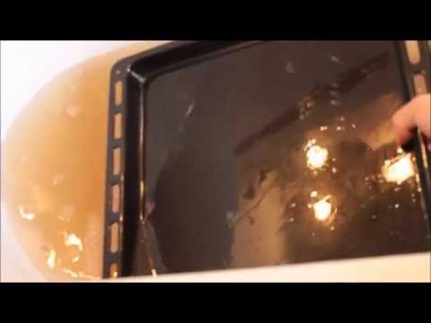 Life hacks 2: How to clean (a very dirty) grill pan