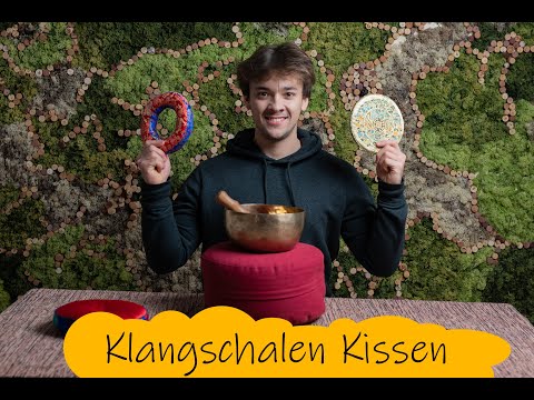 Optimieren Sie Ihre Klangschalen-Sessions mit Klangschalenkissen. Entdecken Sie ihre Vorteile in diesem informativen YouTube-Video.