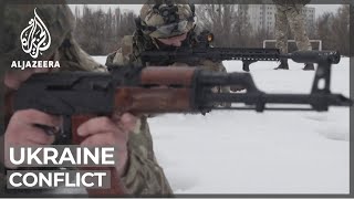Ukraine: Allegedly neo-Nazi armed groups fighting Russia-backed separatists video