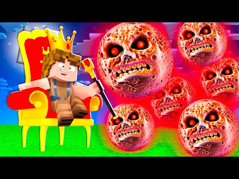 TwiCraft - TWINNER BECOMES THE KING OF SCARY MOON ON MINECRAFT!