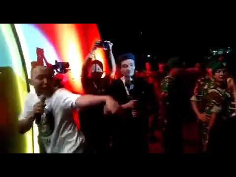 OKI RENGGA MARAH DI TERIAKI TIDAK LUCU SAAT STAND UP