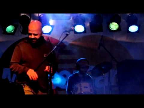 Electric Brother & Tavi Scurtu: "Ferryboat" [live @ Tiff 2011]