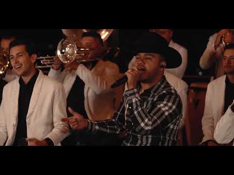 Gerardo Coronel "El Jerry" & Banda AT - Triste Recuerdo (En vivo)