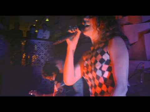 Gala Briê feat. Charlie Parra - Intensos Instantes [En Vivo @ Bazar]