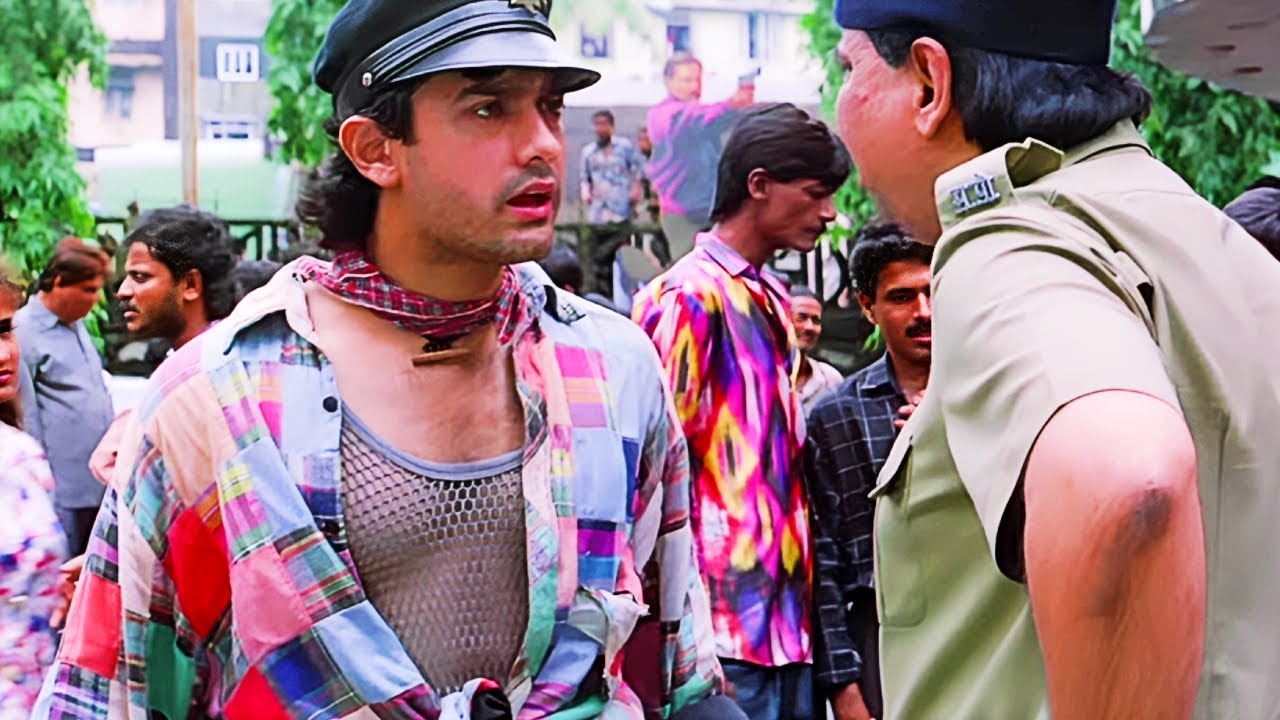 Saab, Vardi Ki Garmi Mat Dikhao, Apun Bhi Garam Khoon Wala Hai 🔥 - Aamir Khan | Rangeela Movie Scene