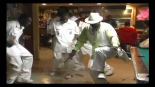 Stileet WE RAKIN N&#39; WE SCRAPIN!....OH YEAH! OH YEAH! OH YEAH!