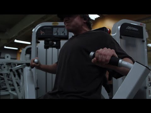 Winter Bulk Day 17 - Chest