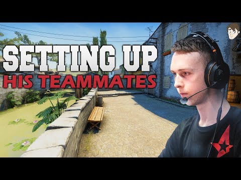 How Gla1ve Sets Up his Teammates for Success