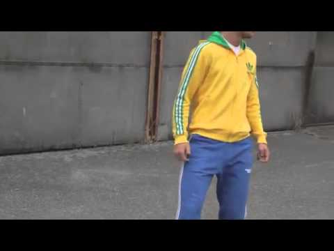 Guillaume Gillet-  Leçon de foot