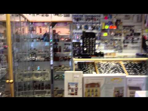 Welcome to Dollshouse Mania's virtual shop visit !!!