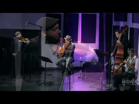 Oyfn Pripetchik - 5 String Klezmer Swing